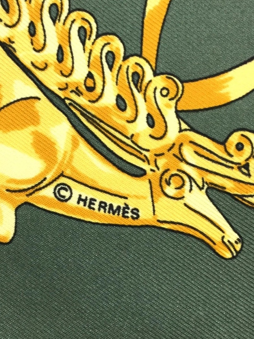 HERMES LES CAVALIERS D'OR Gavroche Petit Carre Silk 100% Scarf - Picture 4 of 5